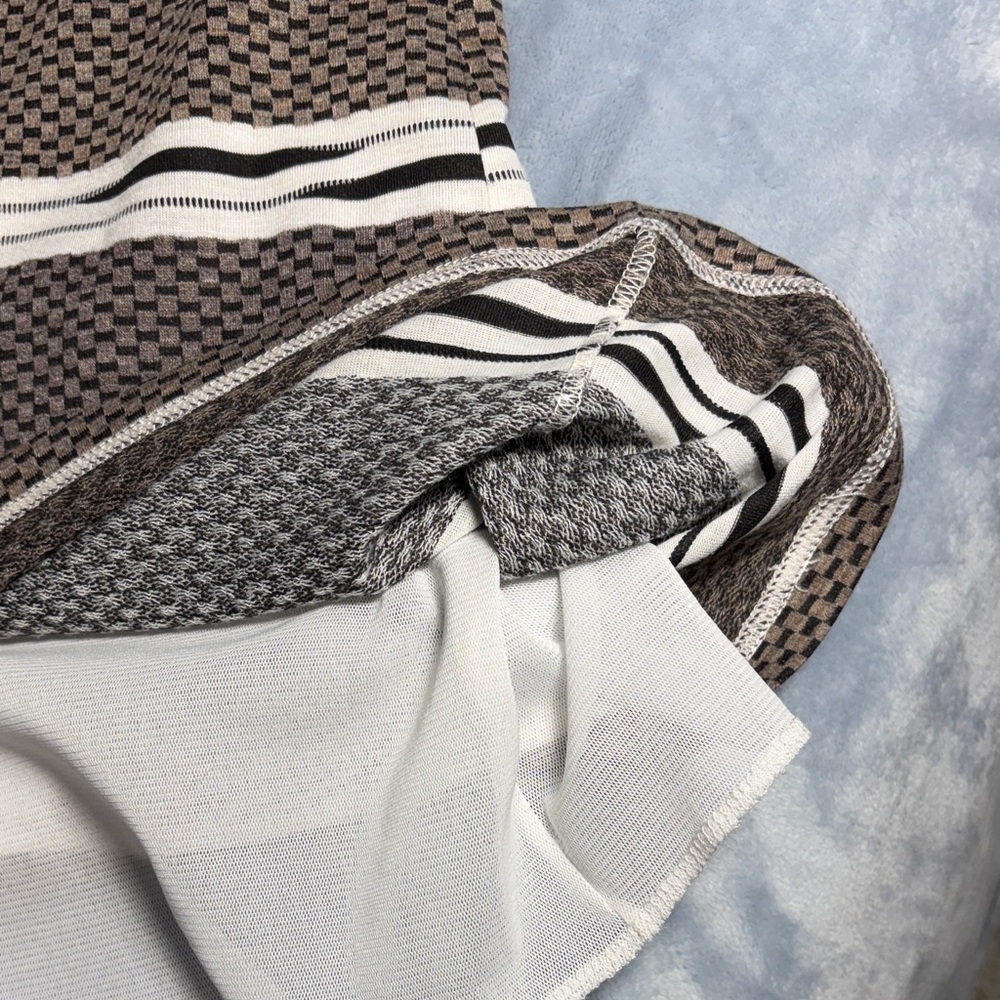 Papillon Blanc Monochrome and Patterned Sleeveless Dress - Picture 10 of 10